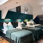 Galina\'S Sauna-Spa!